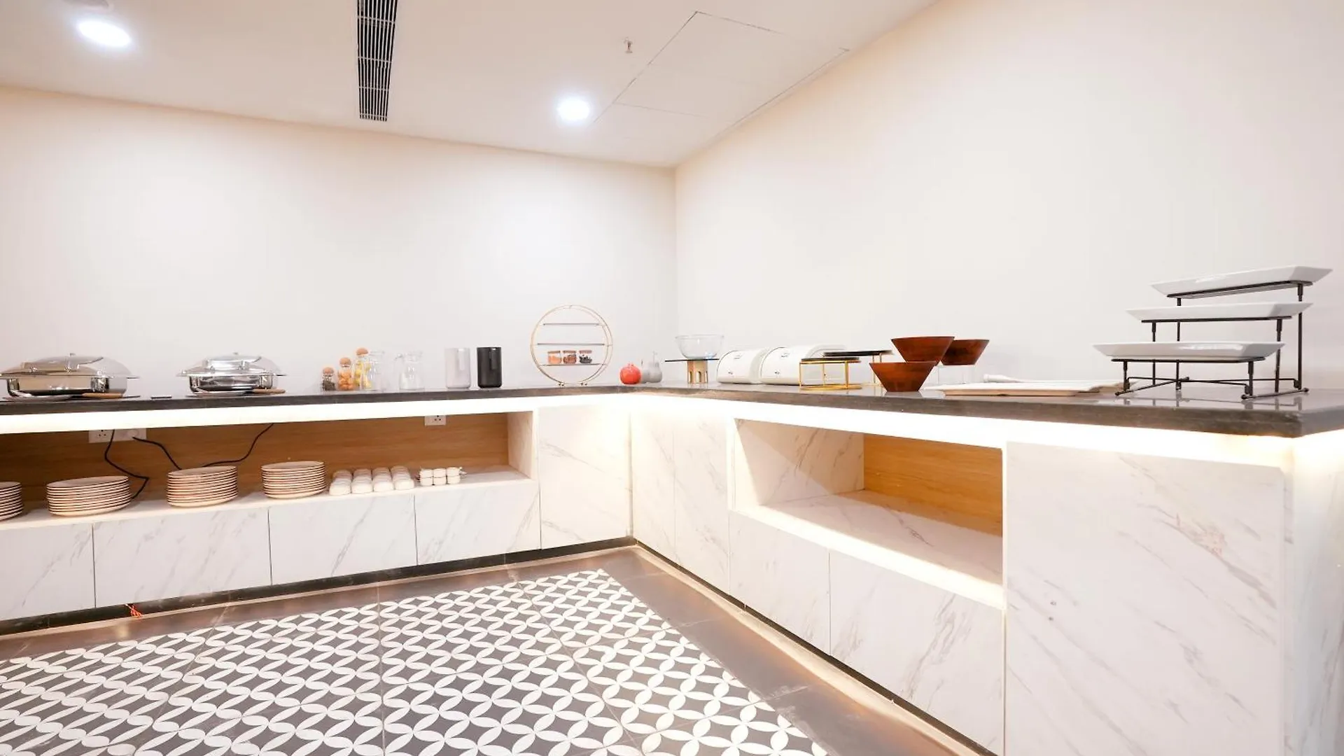 Hotel Limon & Banquet Sector 29, Gurgaon
