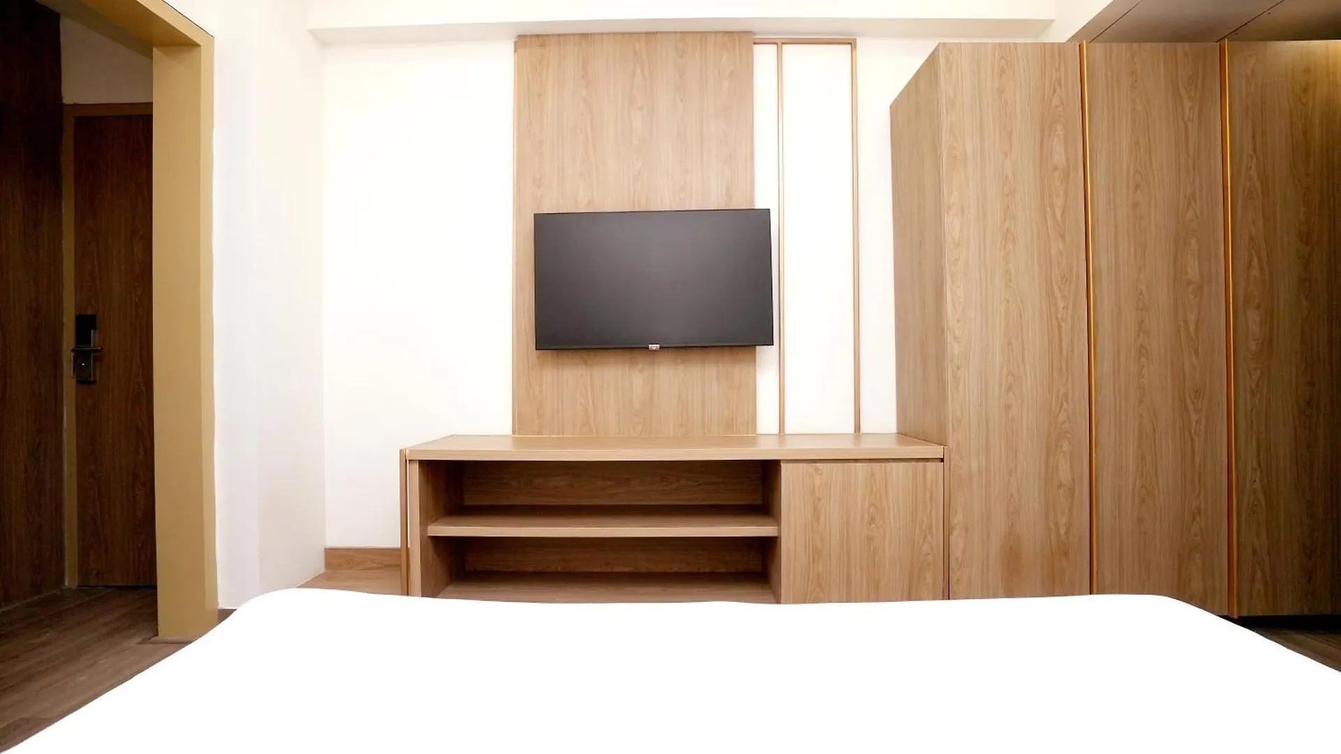Hotel Limon & Banquet Sector 29, Gurgaon 4*,