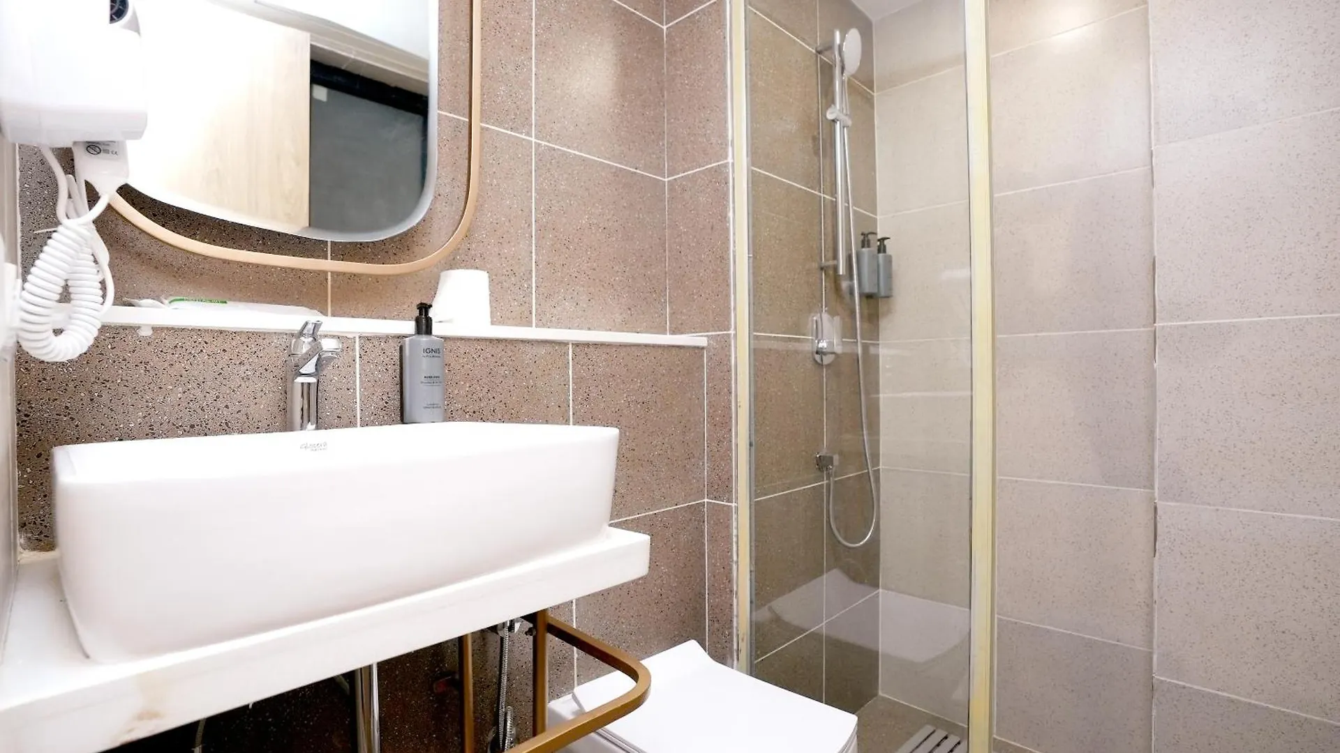 Hotel Limon & Banquet Sector 29, Gurgaon